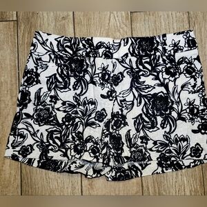 Ann Taylor Floral Black Women's Shorts